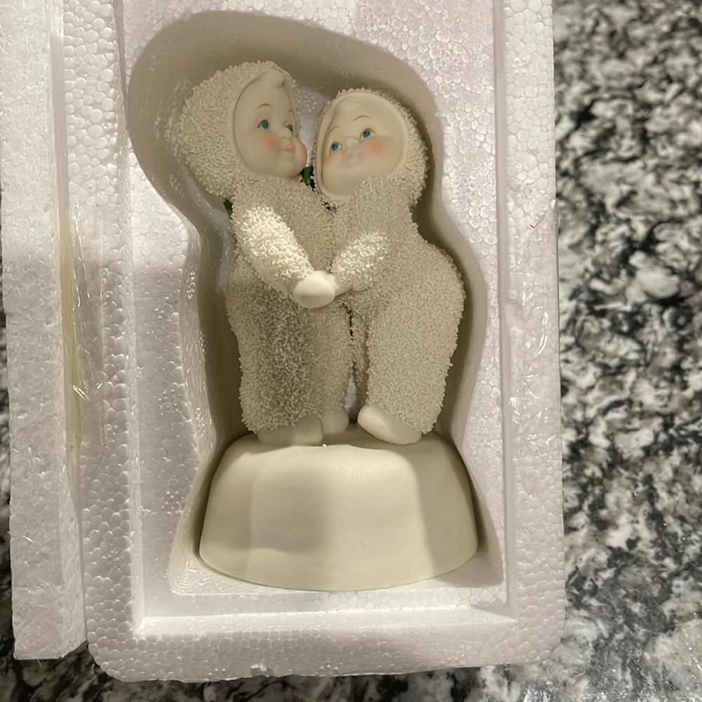 2007 Snowbabies”Go Ahead, Lean On Me”